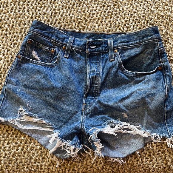 Levi’s denim shorts size 29 - Picture 1 of 3